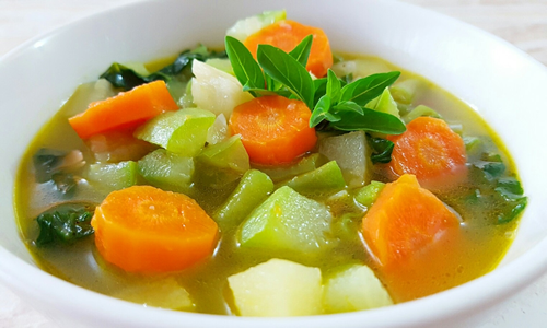 Sopa de verduras para adelgazar